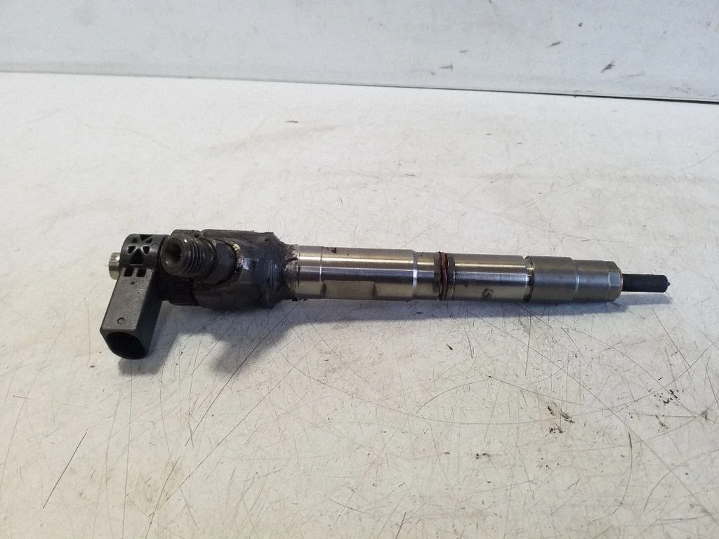 Fuel injector 04L130277AC