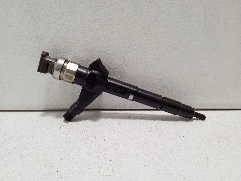 Sprausla (-as) (inžektors (-i)) 16600EB300