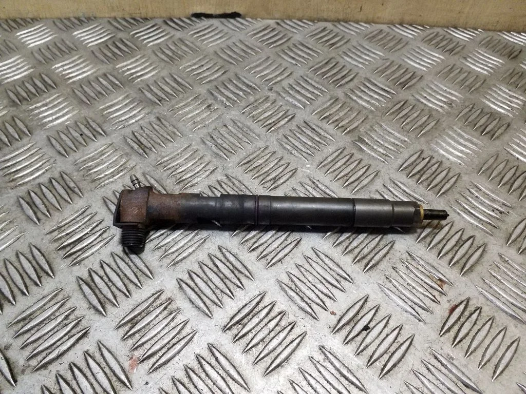 Fuel injector 28489548