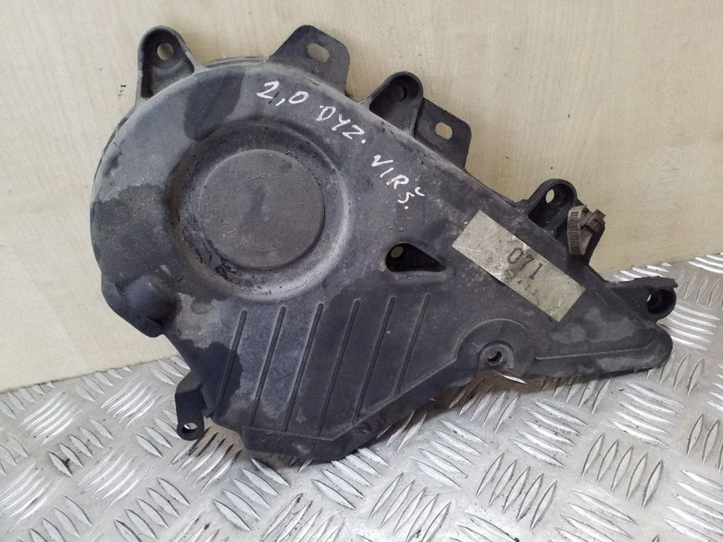 Jaotusrihma kaitse (kate) – Toyota RAV 4 (XA20) (2000-2005)