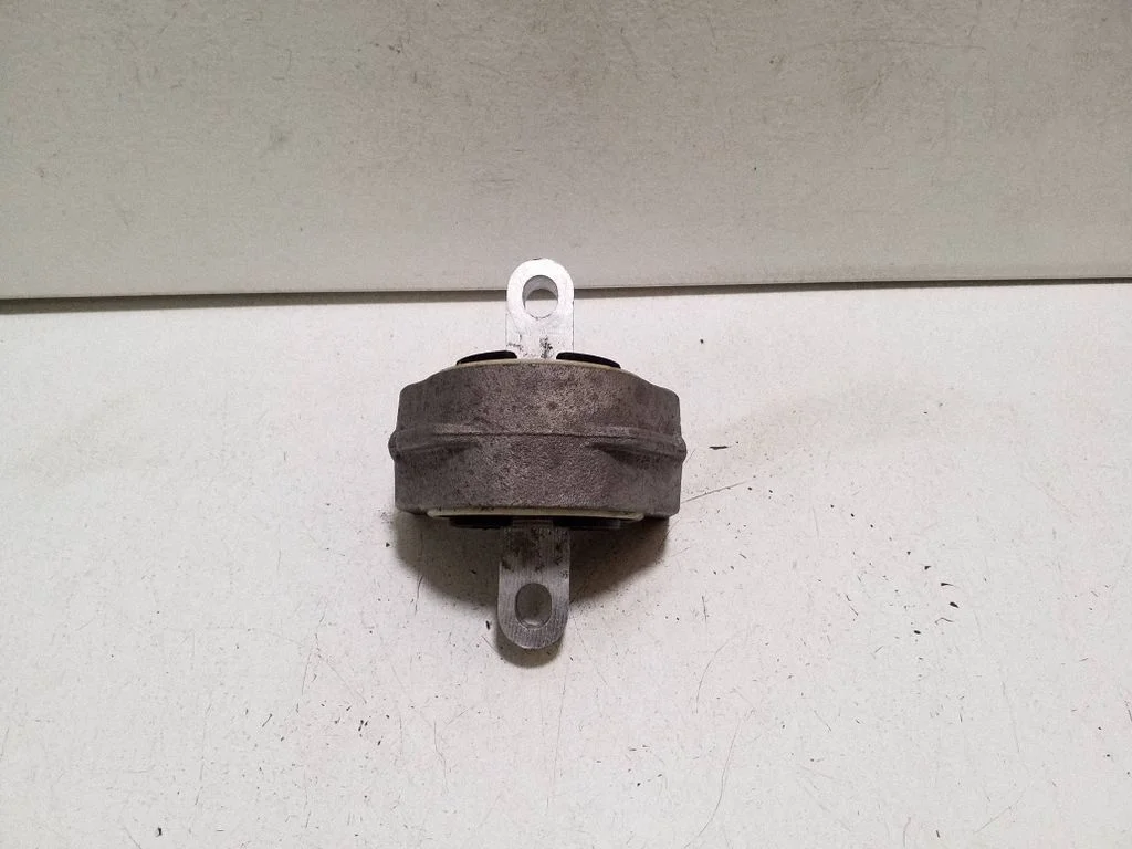 Engine mount bracket 9J1399111D