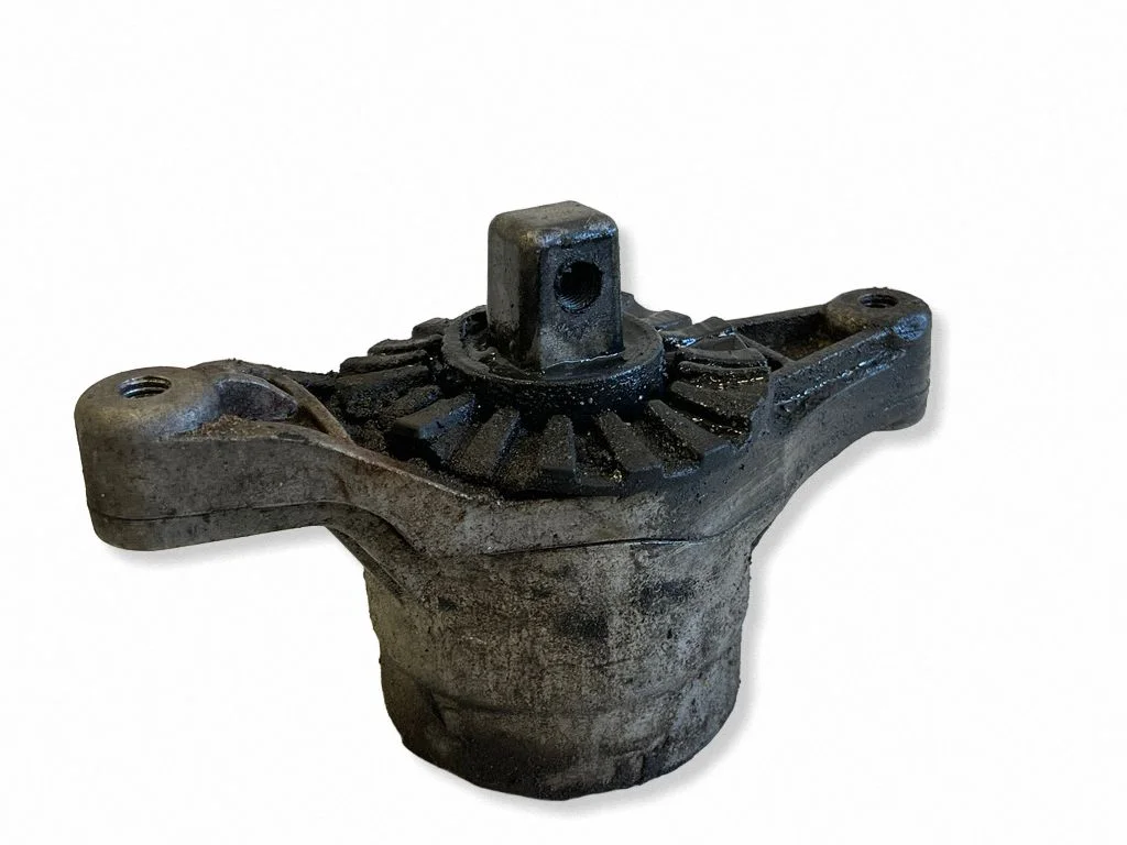 Engine mount bracket 670003629 – Maserati Ghibli (2013-)