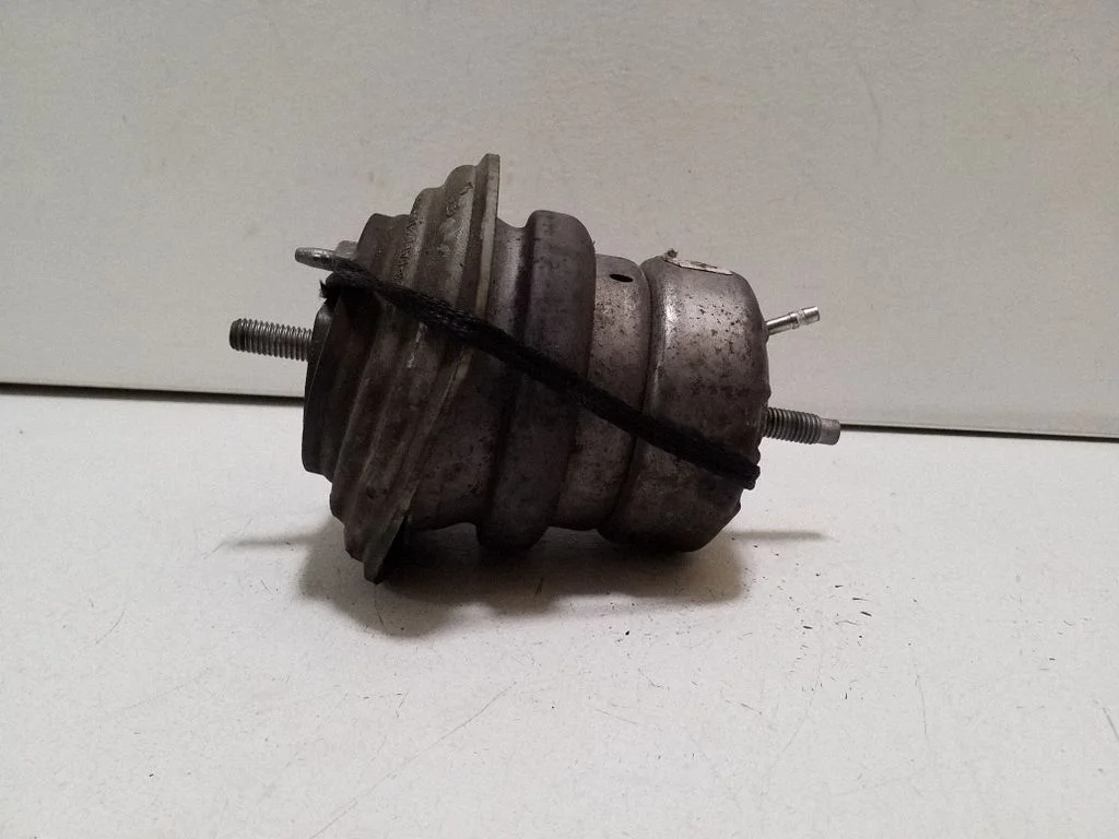 Mootoripadi 8X236A003DA