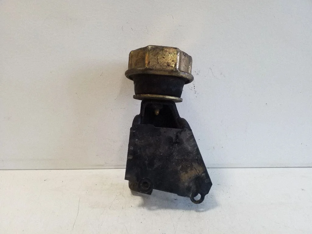 Engine mount bracket 701199201C