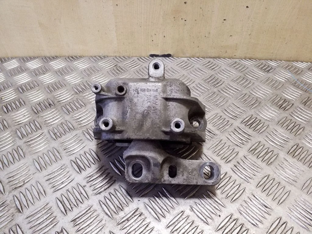 Poduszka silnika 1K0199262CM
