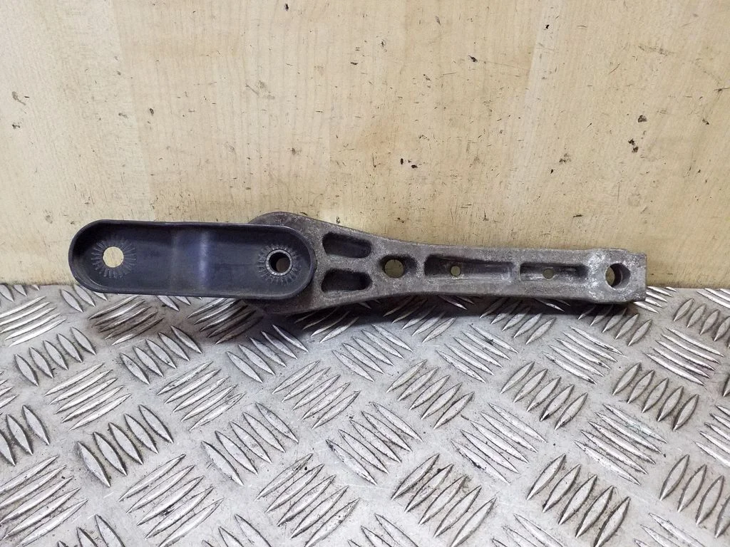 Mootoripadi 7N0199855