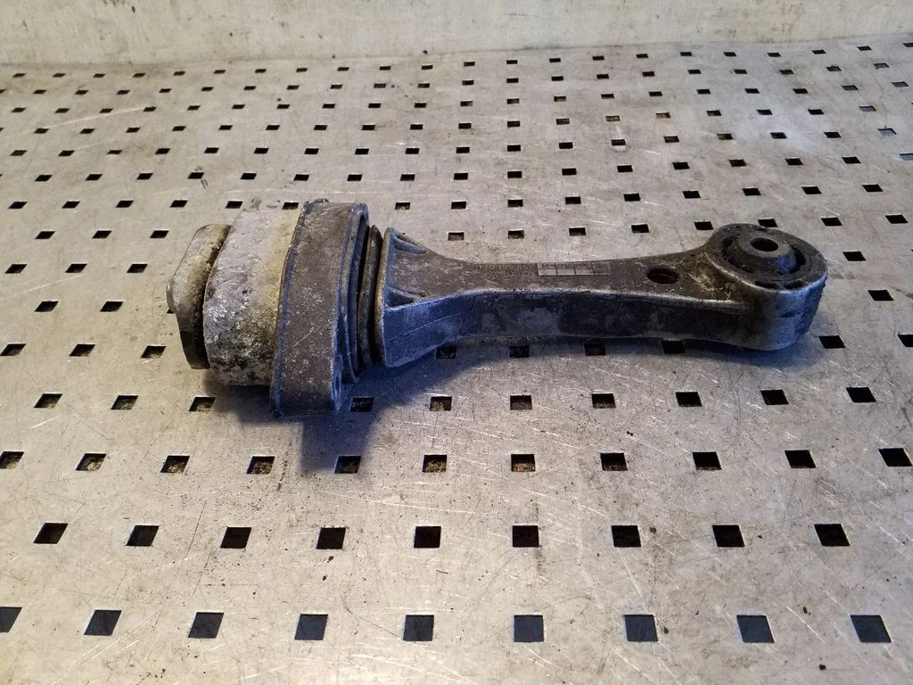 Engine mount bracket 1J0199851