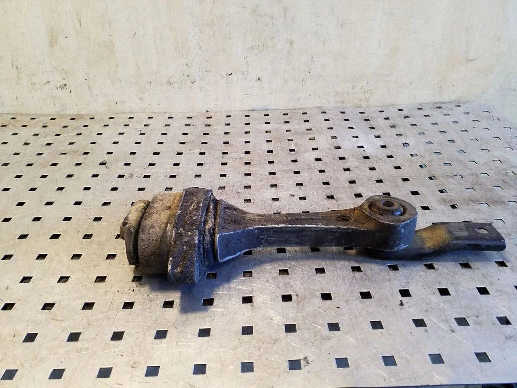 Engine mount bracket 1J0199851