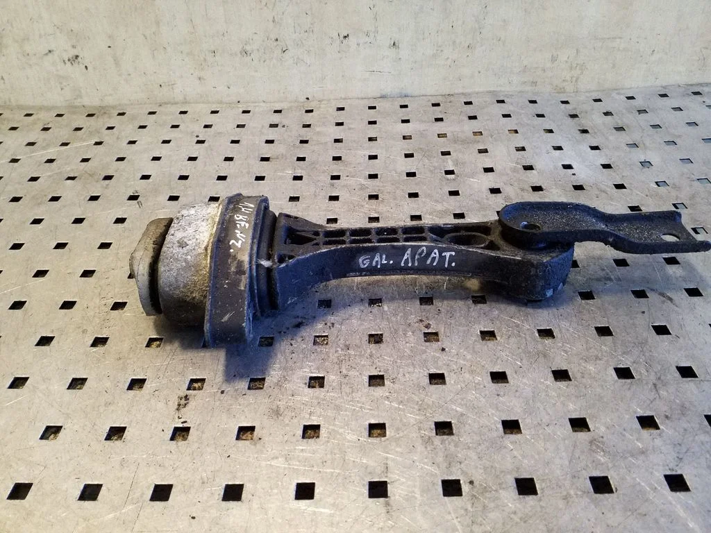 Engine mount bracket 1J0199851