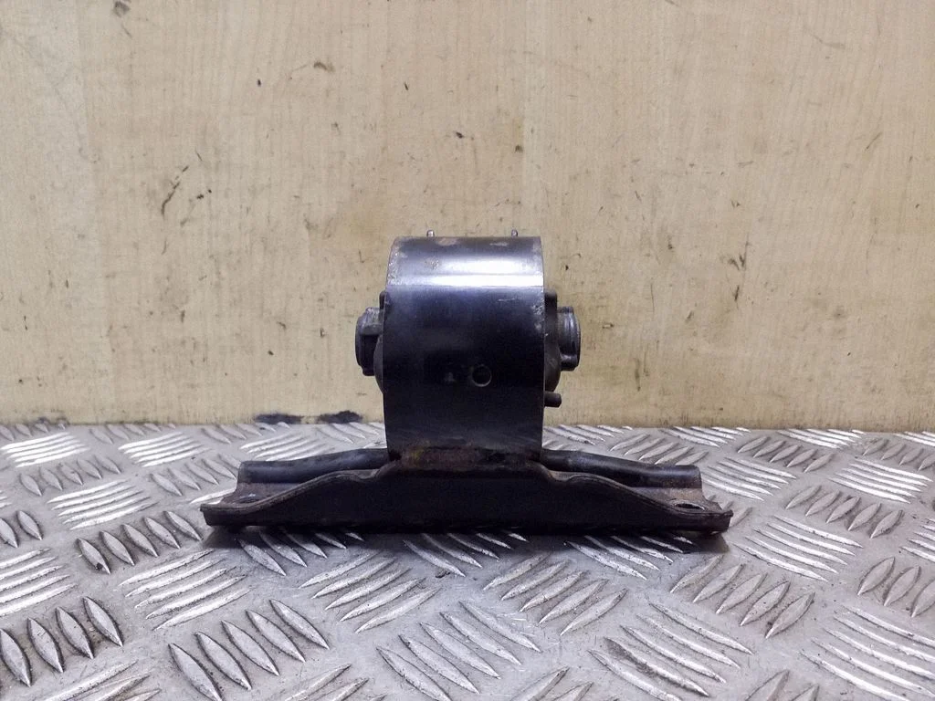 Engine mount bracket – right