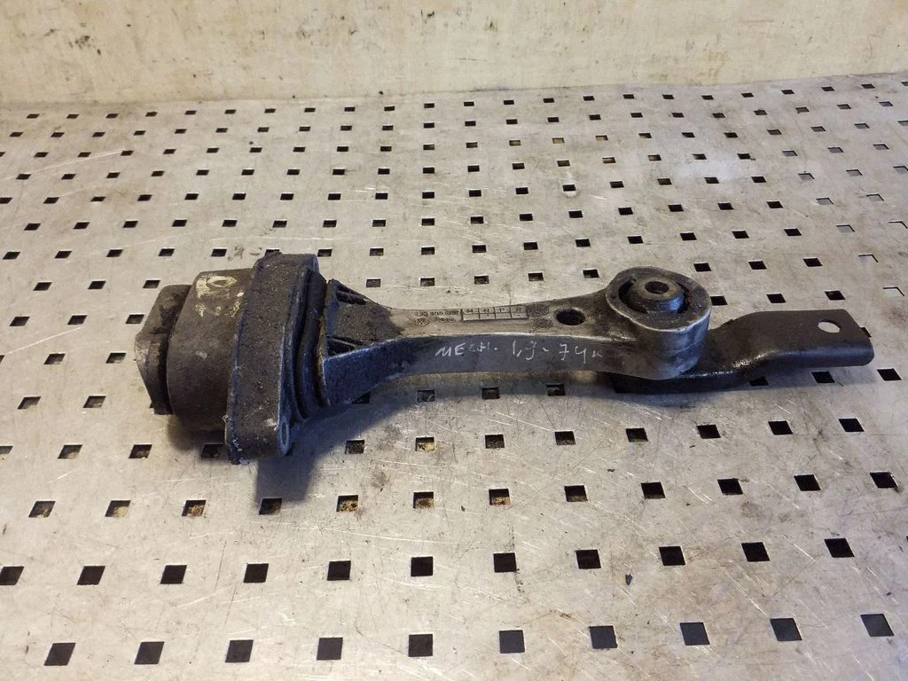 Engine mount bracket 1J0199851