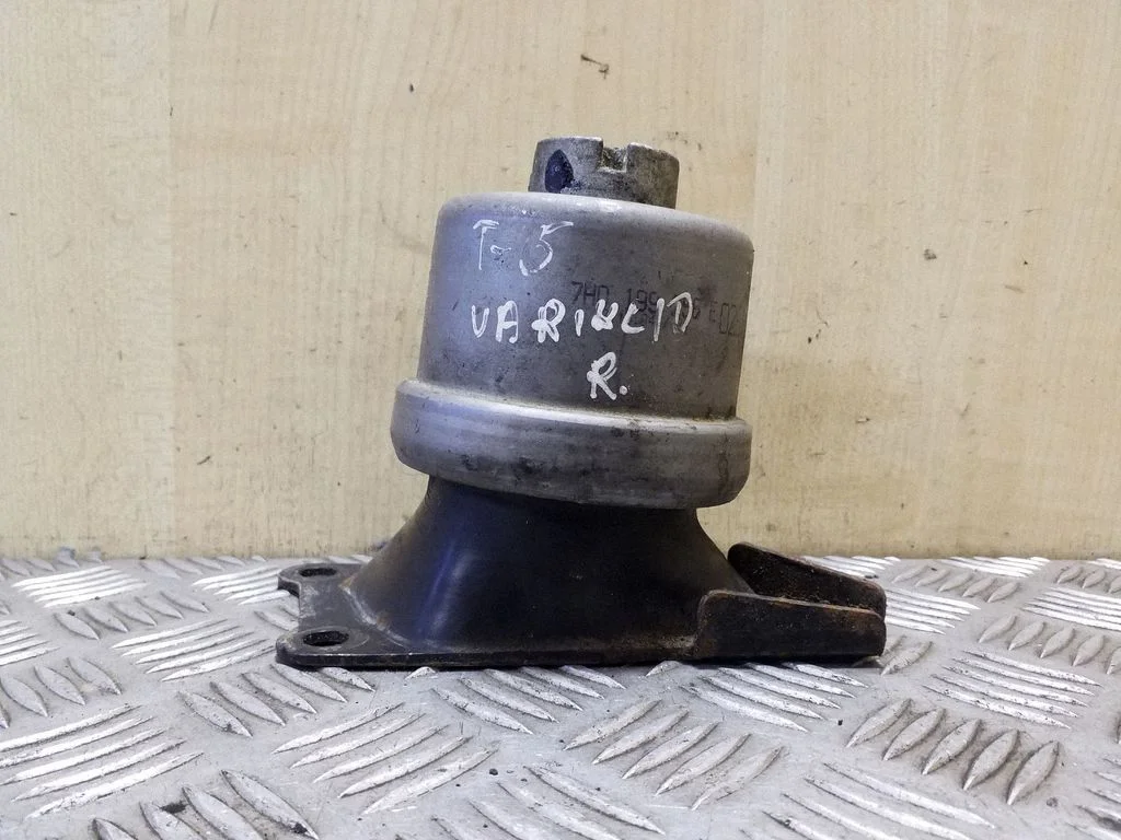 Mootoripadi 7H0199256E