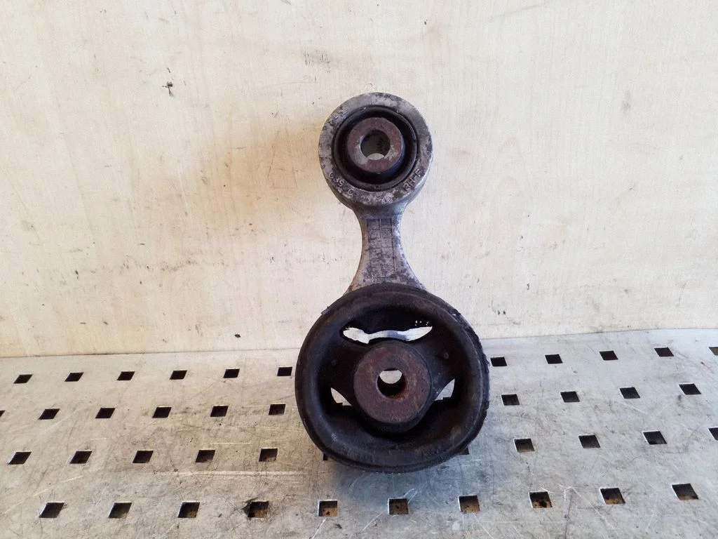 Engine mount bracket – right