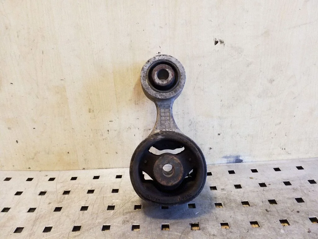 Engine mount bracket – right