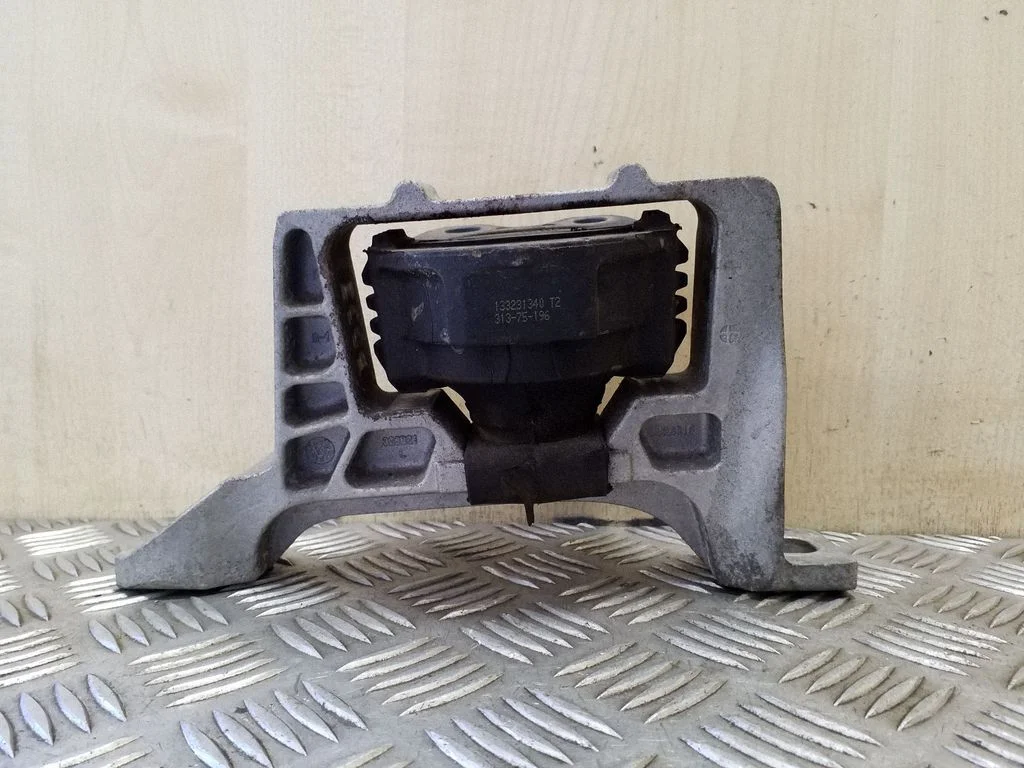 Engine mount bracket – right