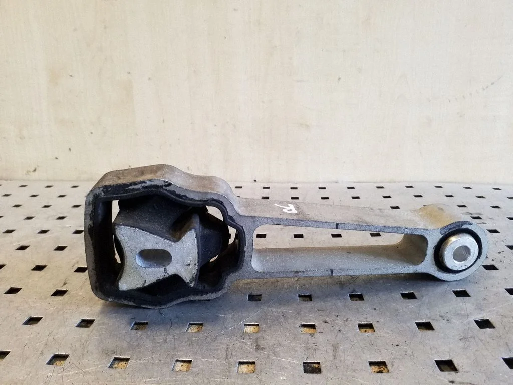 Engine mount bracket – right
