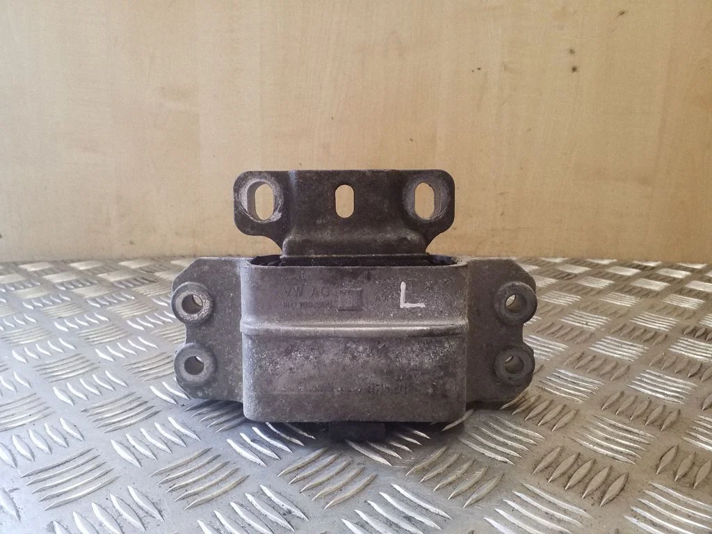 Engine mount bracket 1K0199555