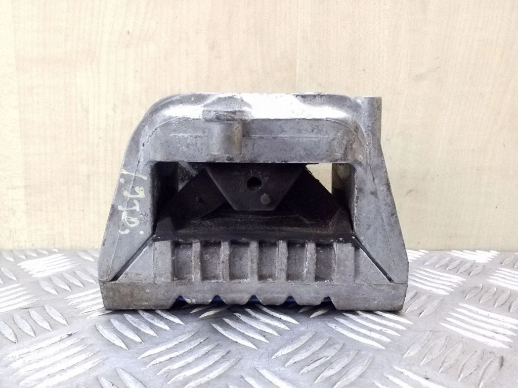 Mootoripadi 1K0199262BA
