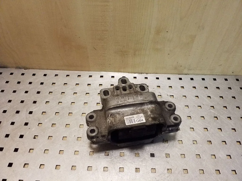 Engine mount bracket 1K0199555