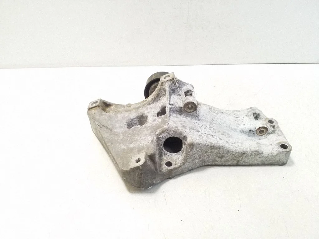 Generator/alternator bracket 036260885