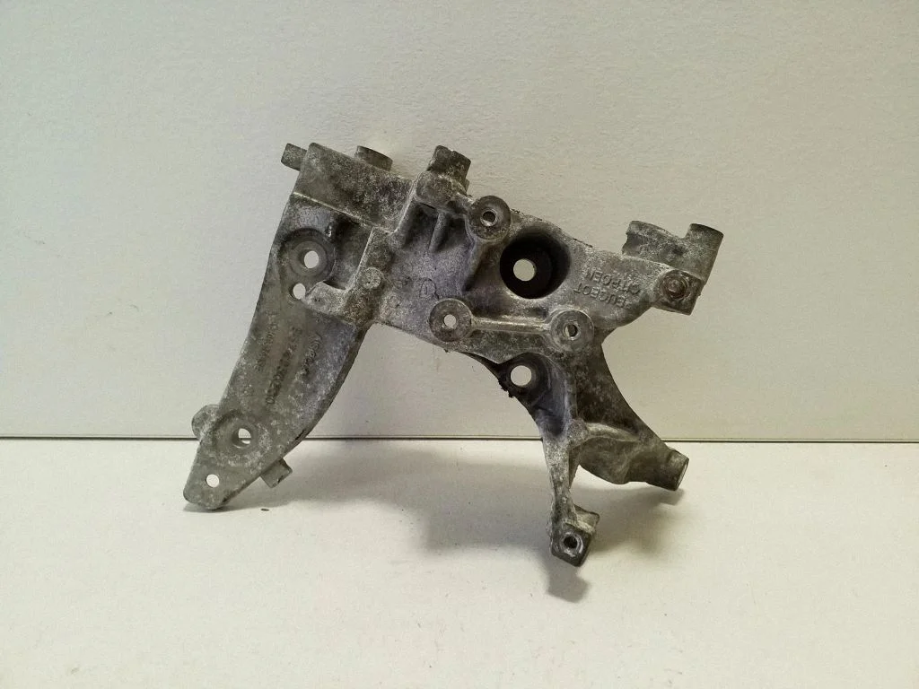 Generaatori kronstein 9674030280