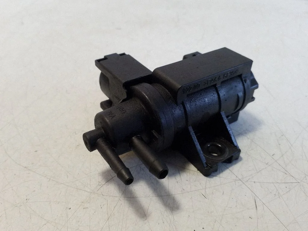 Vacuum valve 55246290