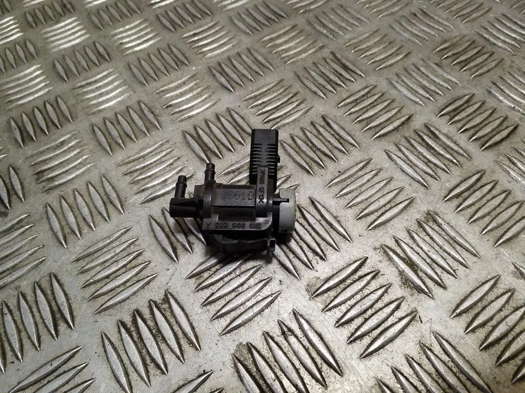 Vacuum valve 1K0906283A