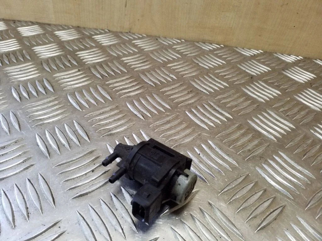 Vacuum valve 1J0906283A