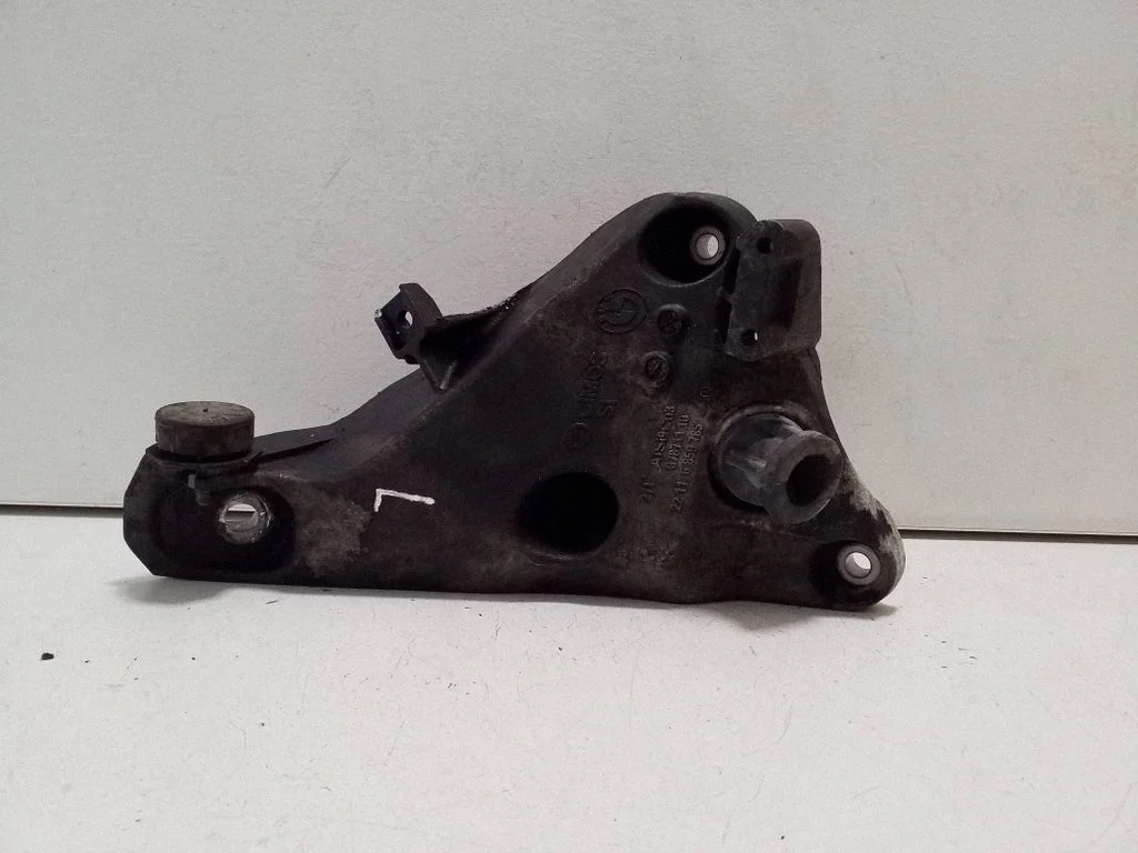Mootori kinnituskronstein – BMW X6M F86 (2015-2018)