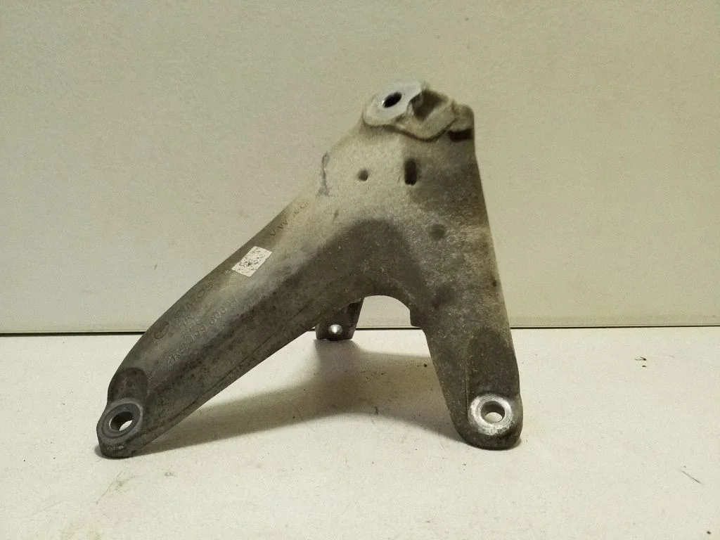 Engine mounting bracket – Audi Q4 e-tron (2021-)