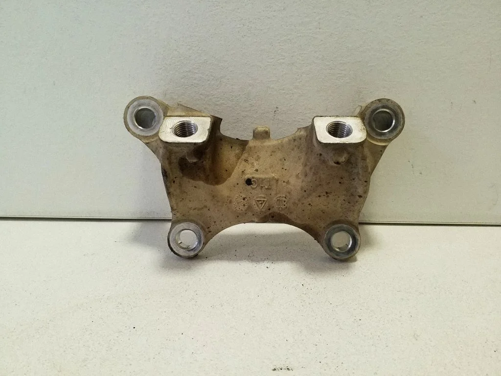 Mootori kinnituskronstein