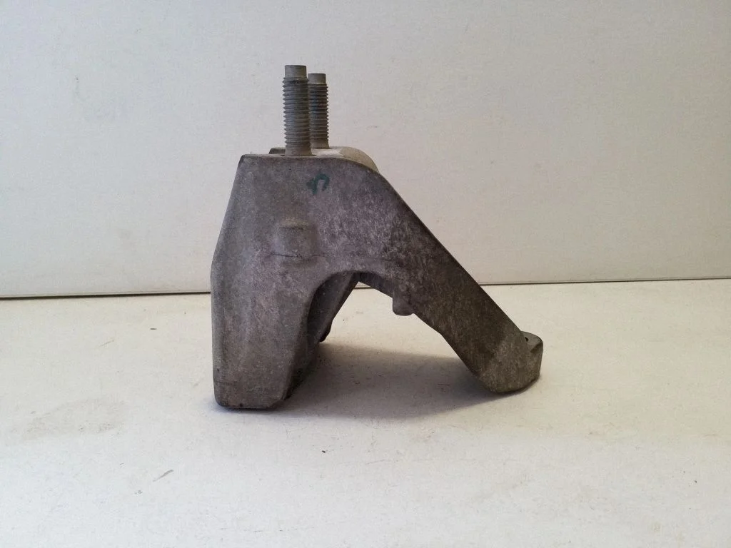 Mootori kinnituskronstein C1B17M125AB