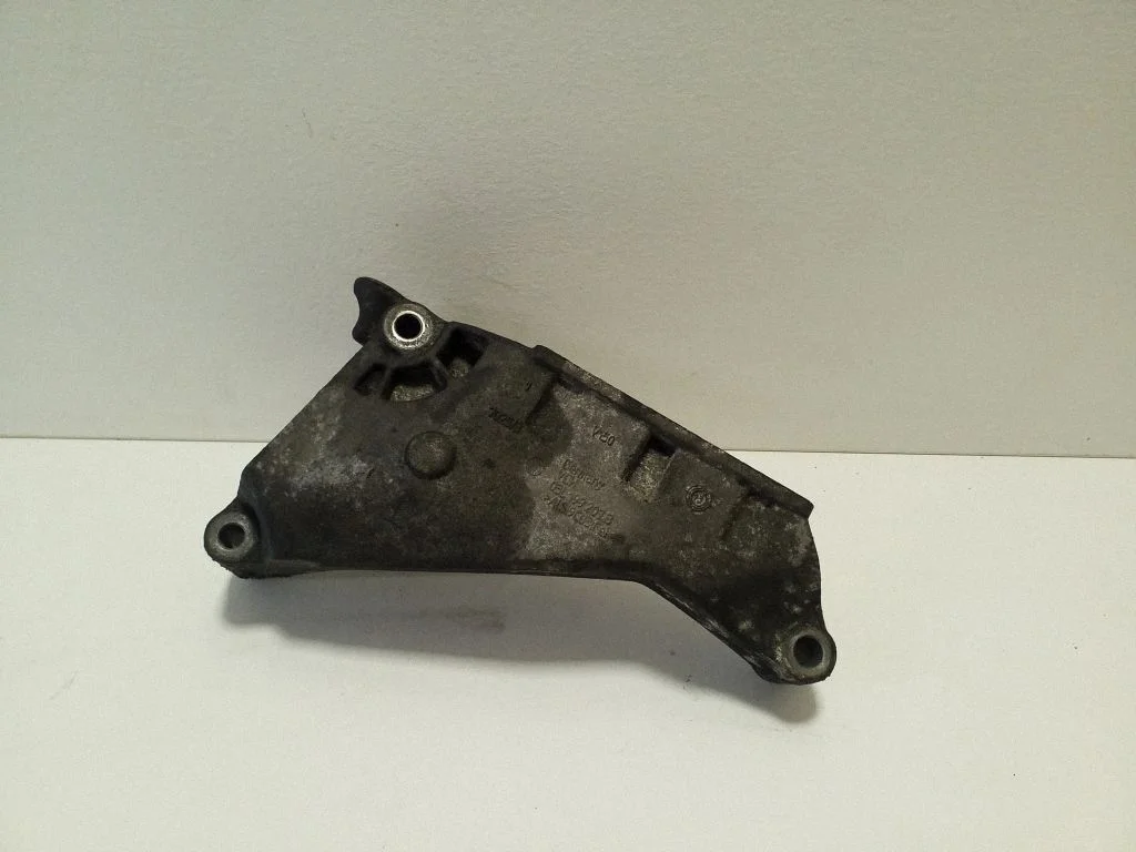 Engine mounting bracket 03L199207B