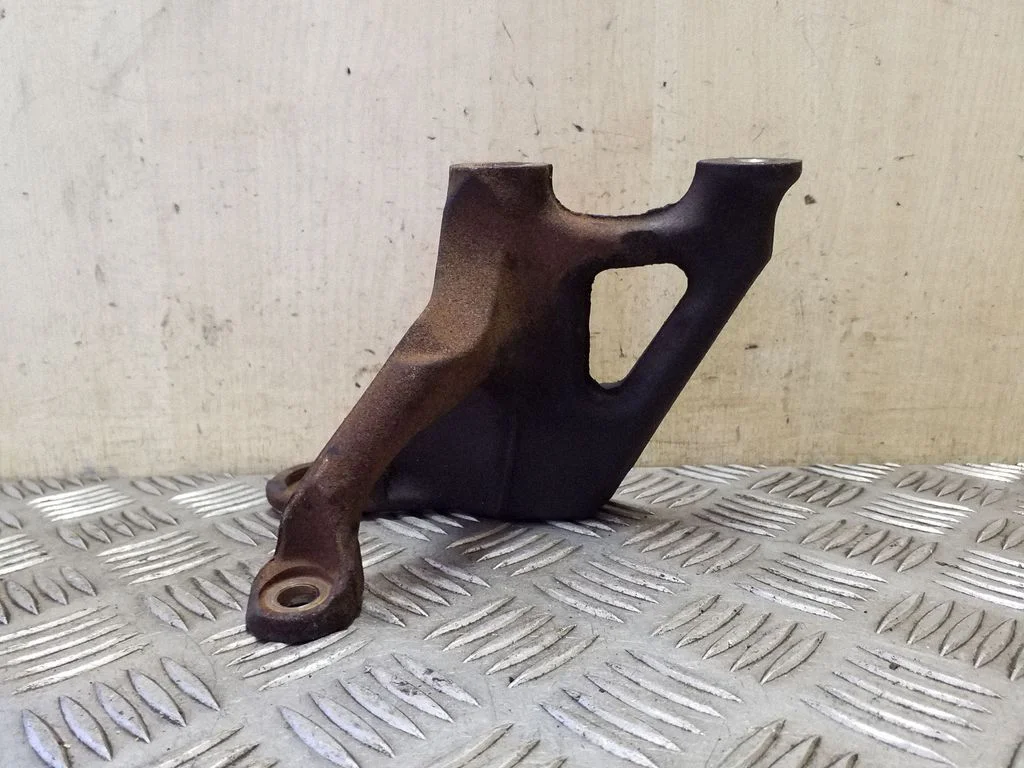 Engine mounting bracket 9687262980