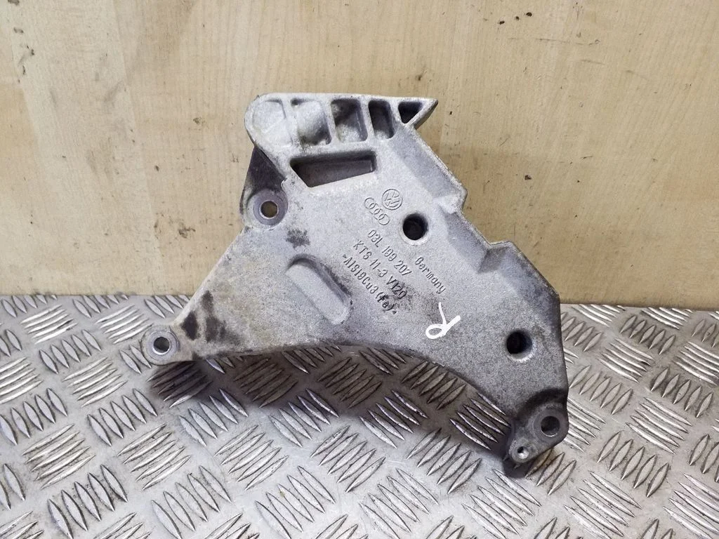 Engine mounting bracket 03L199207