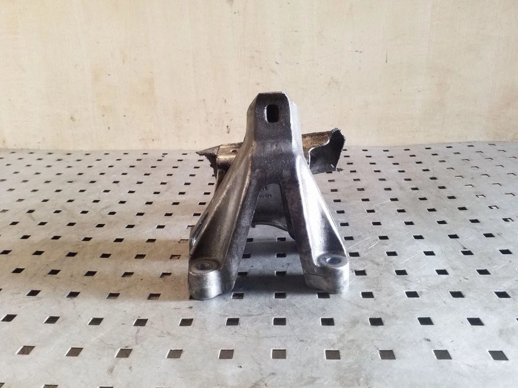 Engine mounting bracket 8K0199307BJ