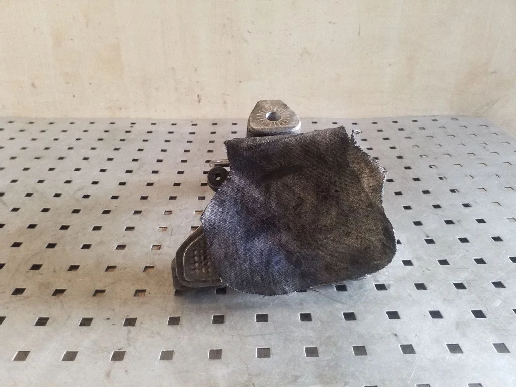 Engine mounting bracket 4G0199308E