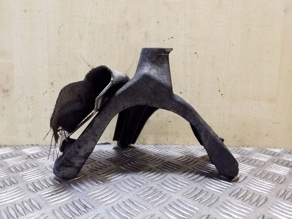 Engine mounting bracket 8K0199308B