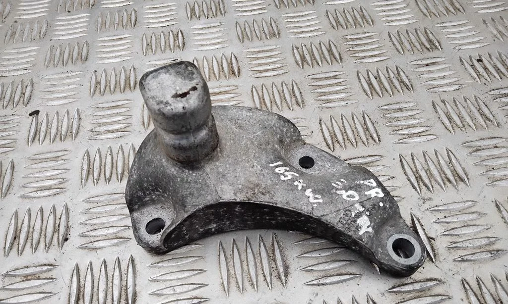 Engine mounting bracket 4F0199343F