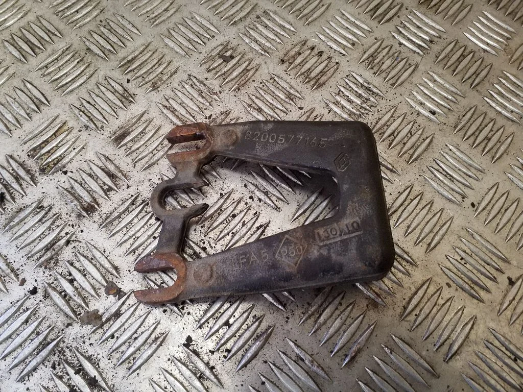Variklio tvirtinimo kronšteinas