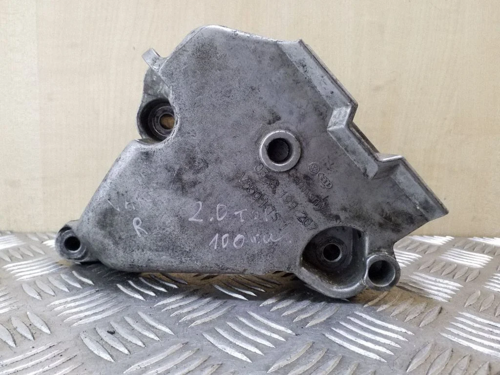 Mootori kinnituskronstein 03G199207