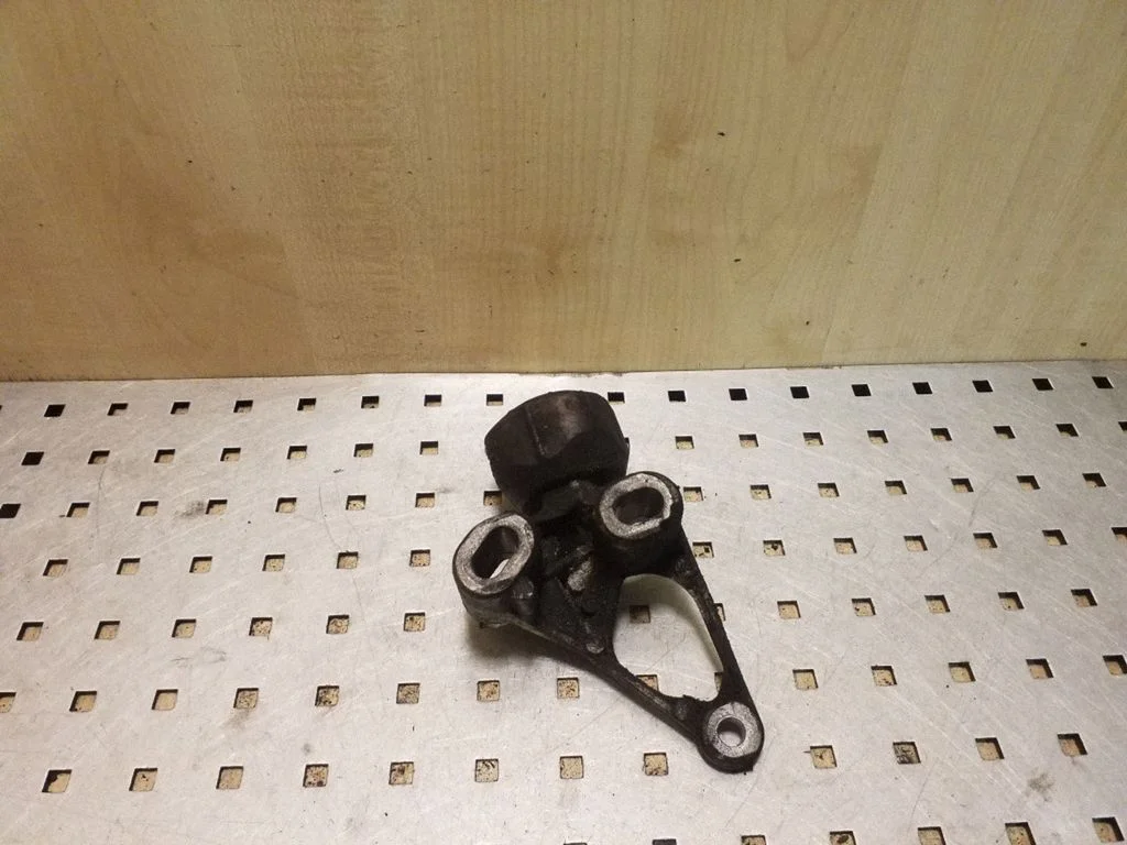Engine mounting bracket 8K0199343C