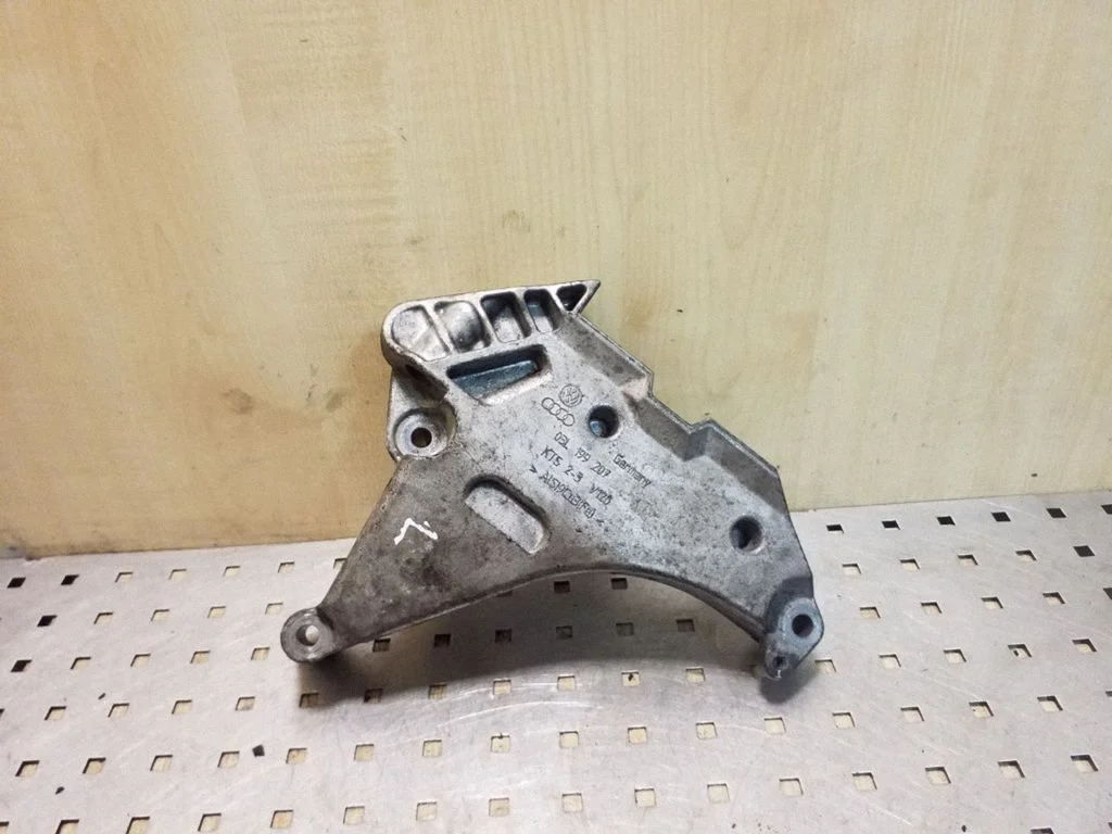 Engine mounting bracket 03L199207