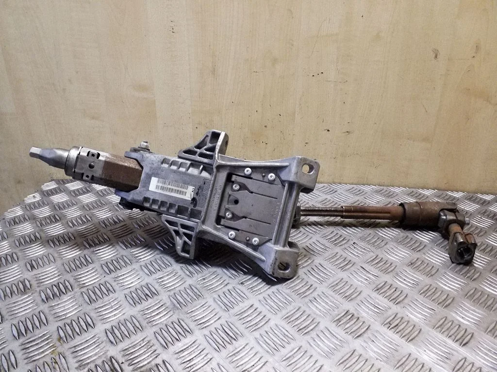 Roolisammas 8V413C529DB