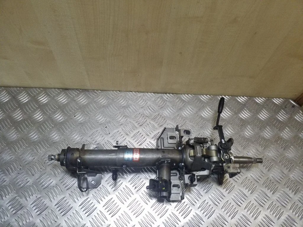 Steering wheel axle