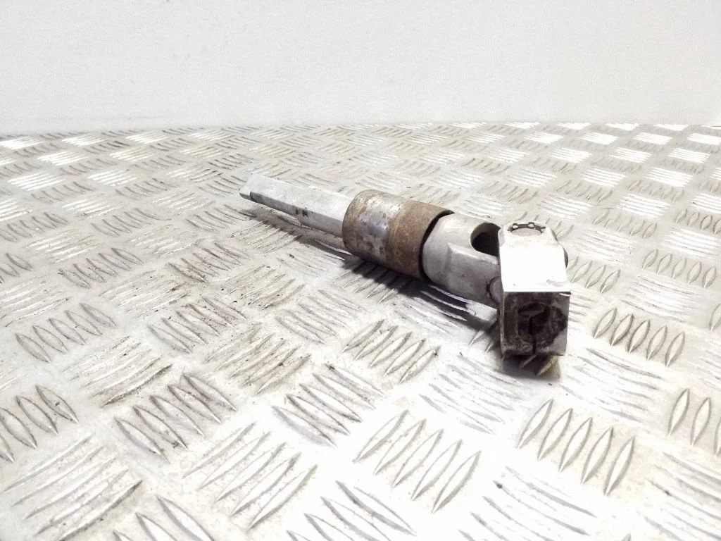 Steering column universal joint