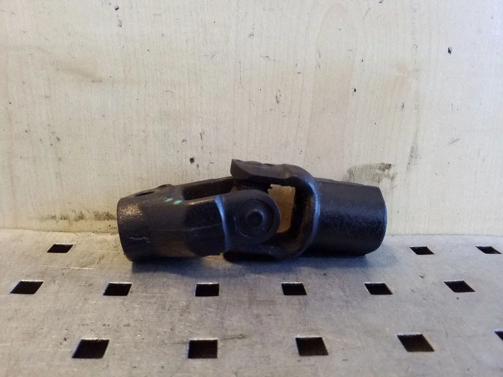 Steering column universal joint