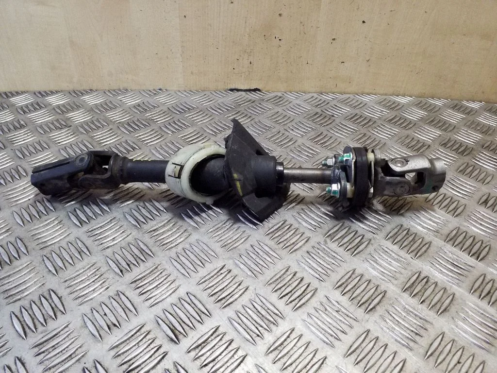 Steering column universal joint