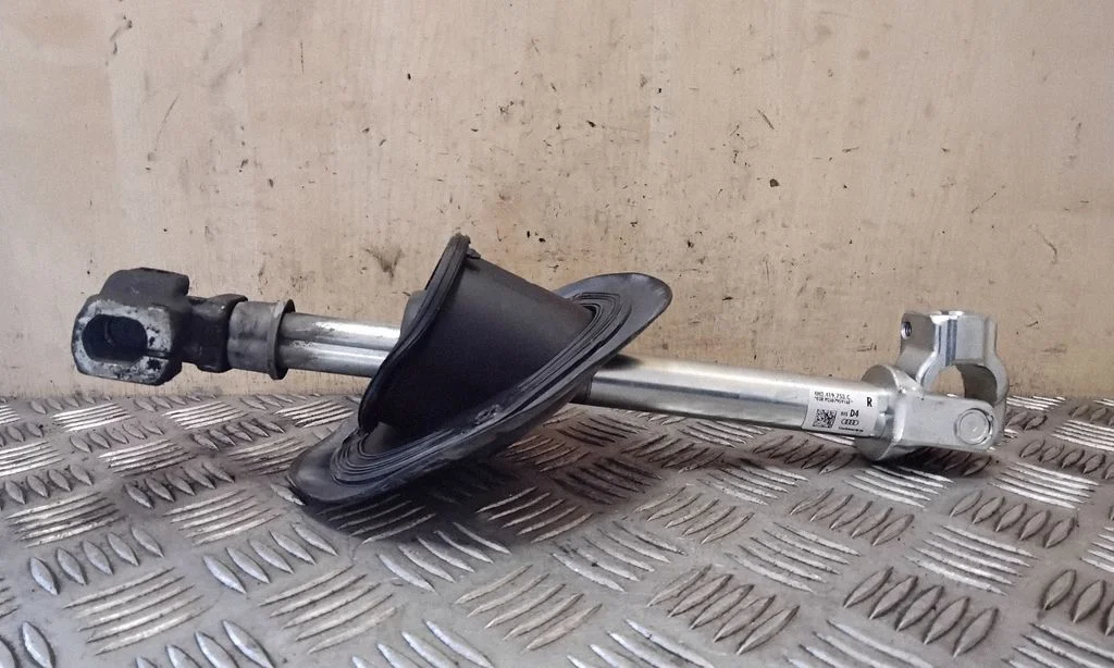Roolisamba ristliigend – Audi A8 S8 D4 4H (2010-2016)