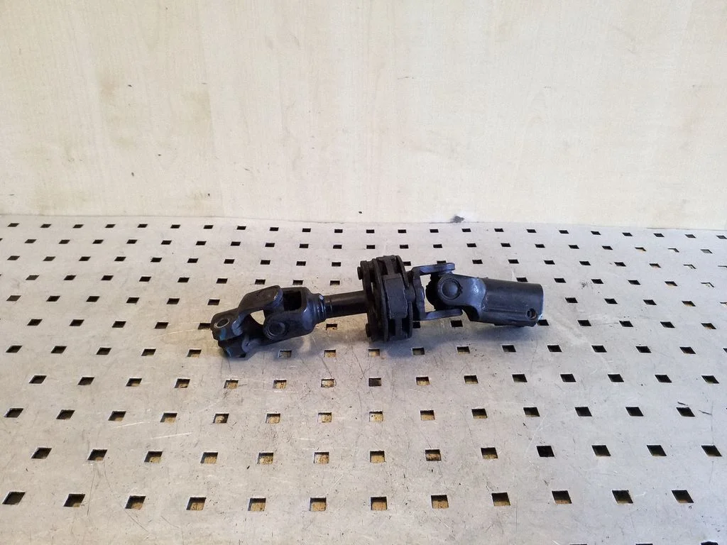 Steering column universal joint
